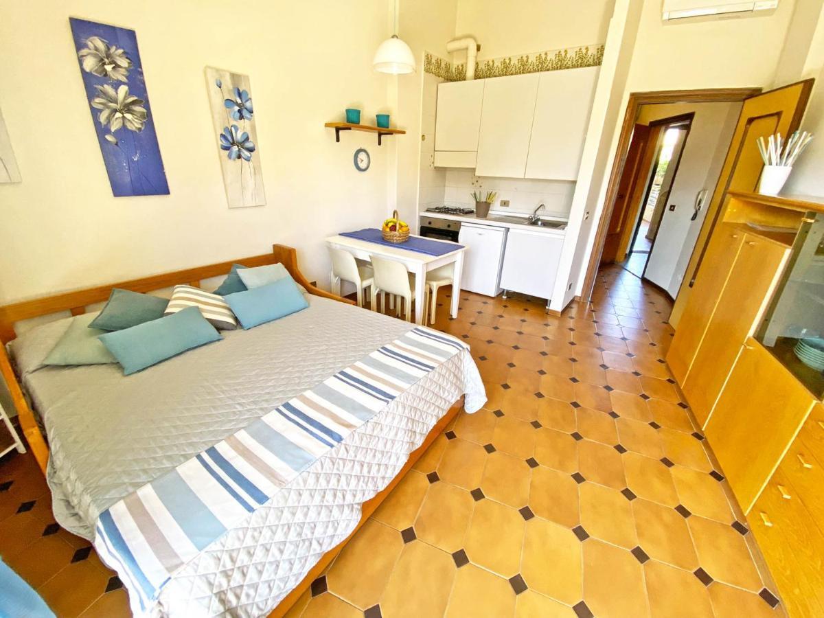Casa Vacanze Stelle Marine Santo Stefano al Mare Exterior foto