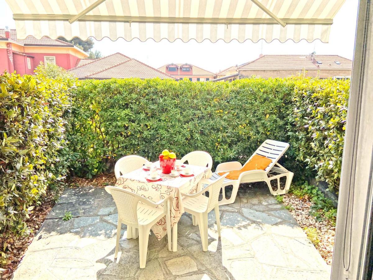 Casa Vacanze Stelle Marine Santo Stefano al Mare Exterior foto