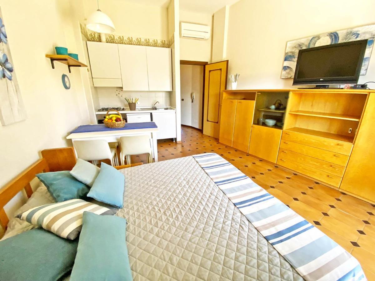 Casa Vacanze Stelle Marine Santo Stefano al Mare Exterior foto