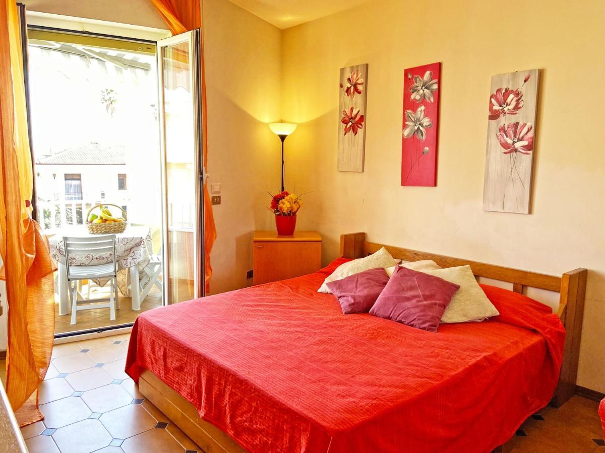 Casa Vacanze Stelle Marine Santo Stefano al Mare Exterior foto