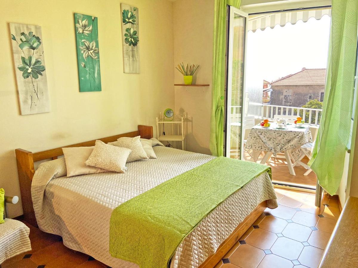 Casa Vacanze Stelle Marine Santo Stefano al Mare Exterior foto