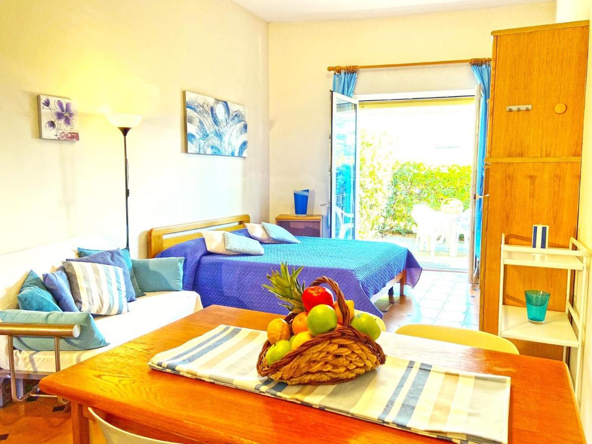 Casa Vacanze Stelle Marine Santo Stefano al Mare Exterior foto