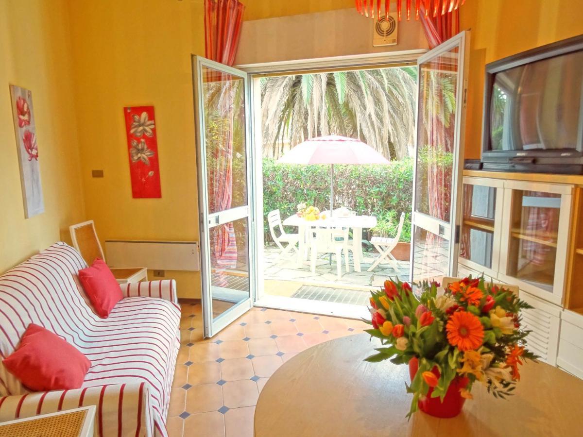 Casa Vacanze Stelle Marine Santo Stefano al Mare Exterior foto