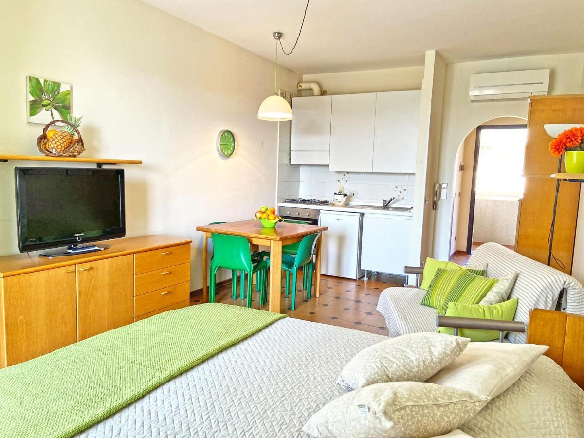 Casa Vacanze Stelle Marine Santo Stefano al Mare Exterior foto