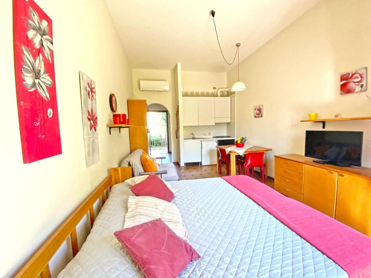 Casa Vacanze Stelle Marine Santo Stefano al Mare Exterior foto