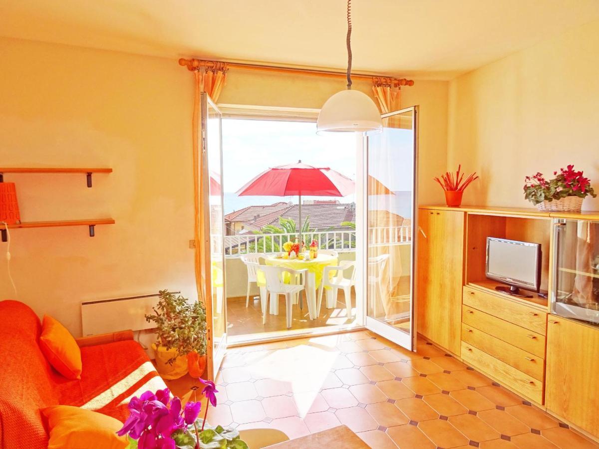 Casa Vacanze Stelle Marine Santo Stefano al Mare Exterior foto