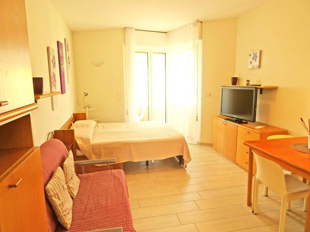 Casa Vacanze Stelle Marine Santo Stefano al Mare Exterior foto
